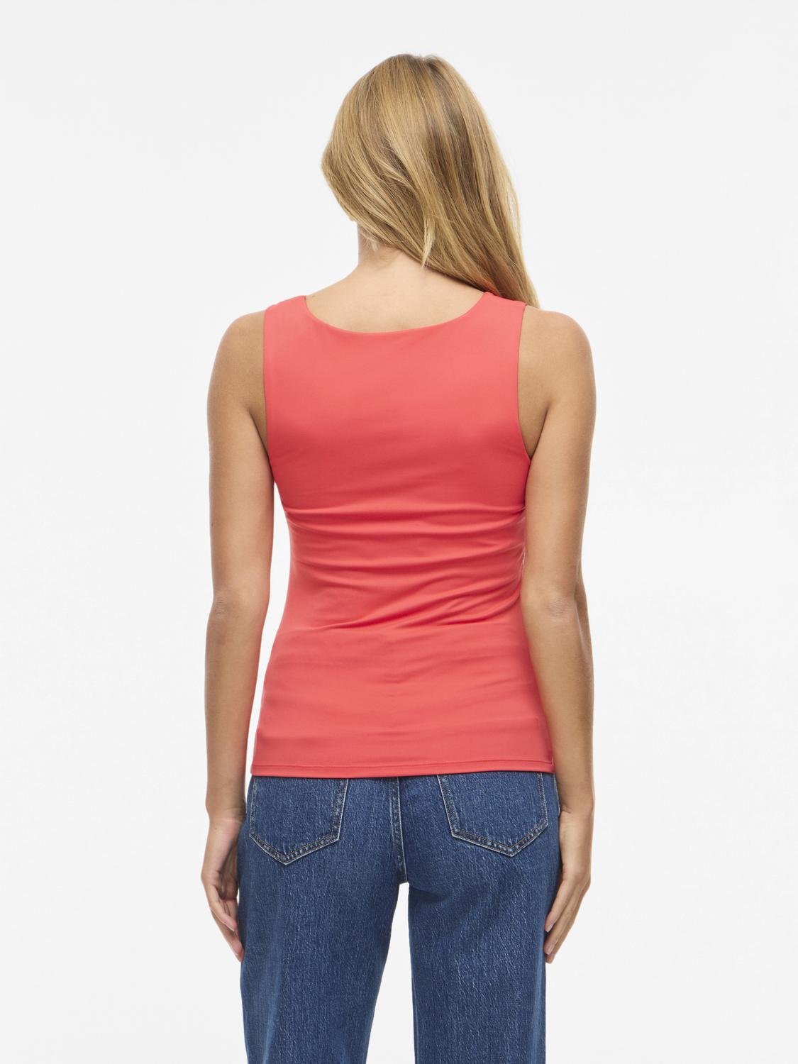model_shot-back